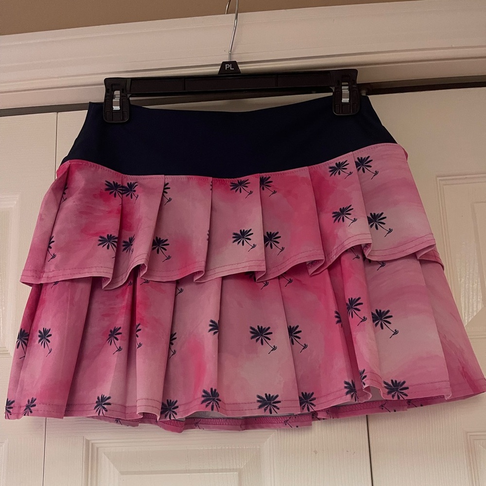 Super pretty pink and navy tennis skirt size Medium 
Faye Florie